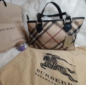 Burberry Nova Check Tote